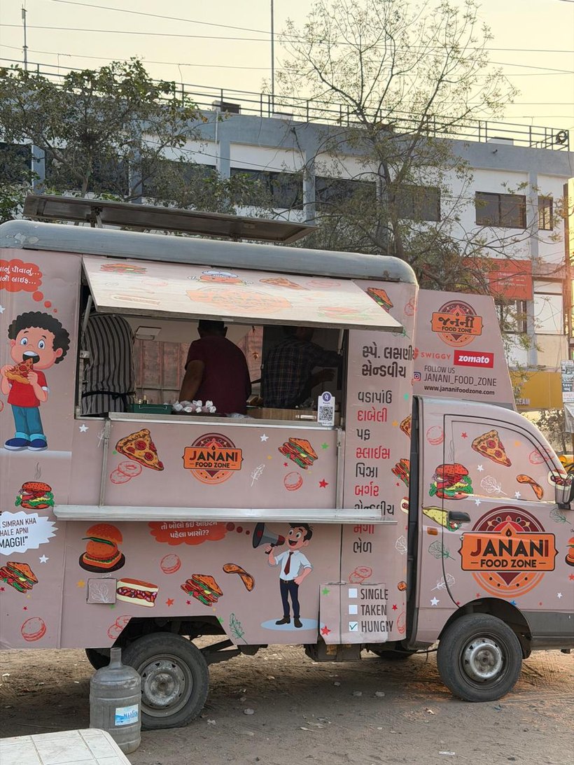 Janani Food Zone food truck